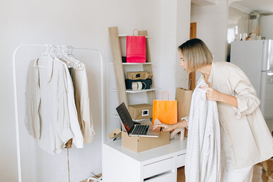 Overcoming E-commerce Challenges with DeltaShipExpress 5 Reliable Logistics Solutions